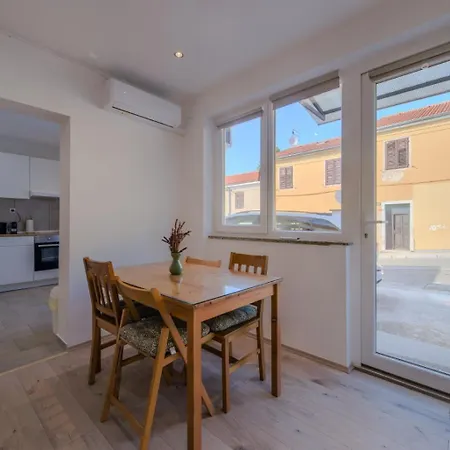 Cukar Appartement Pula